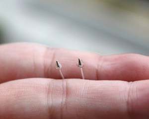 Tiny Spike Stud earrings